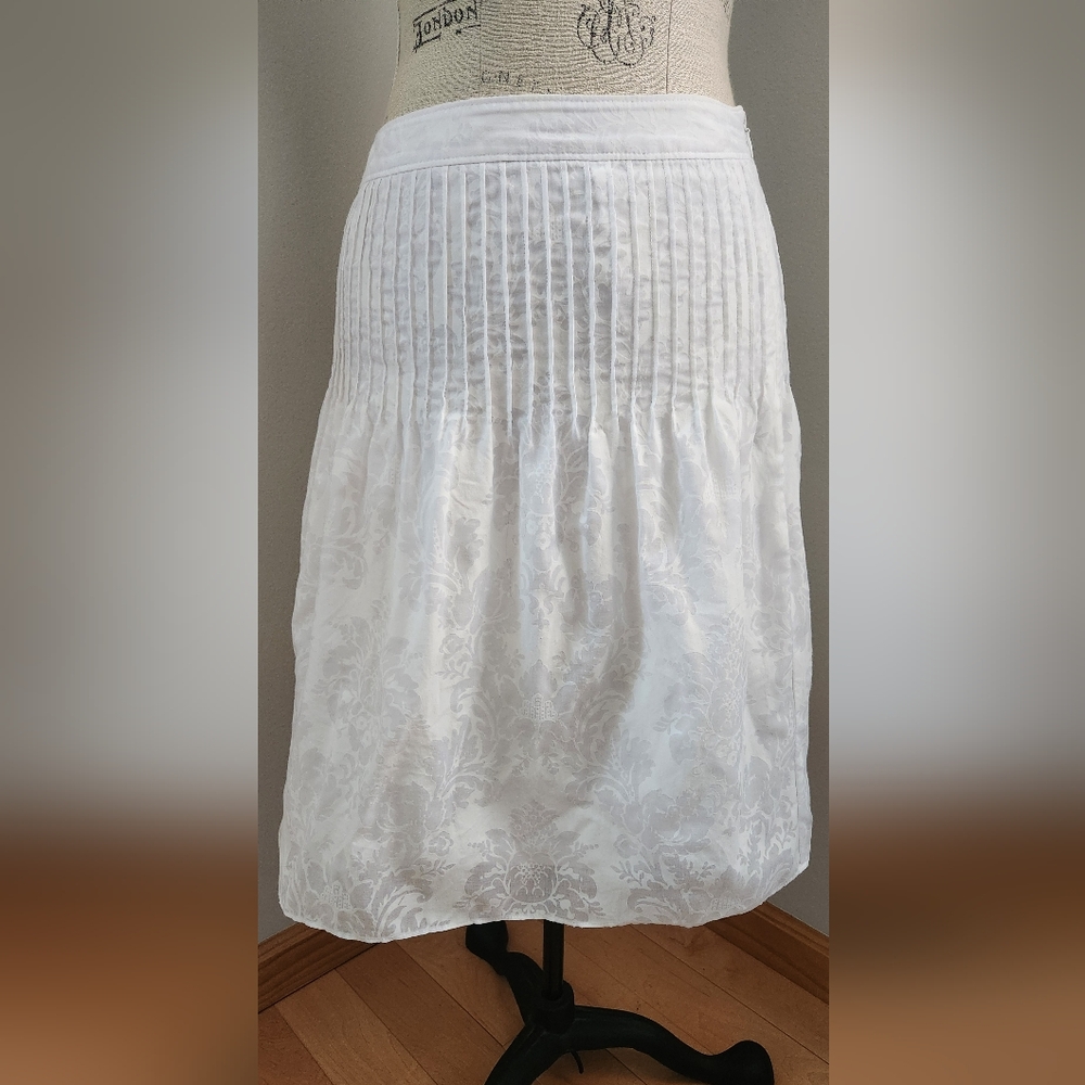 LOFT white A-line skirt in size 4